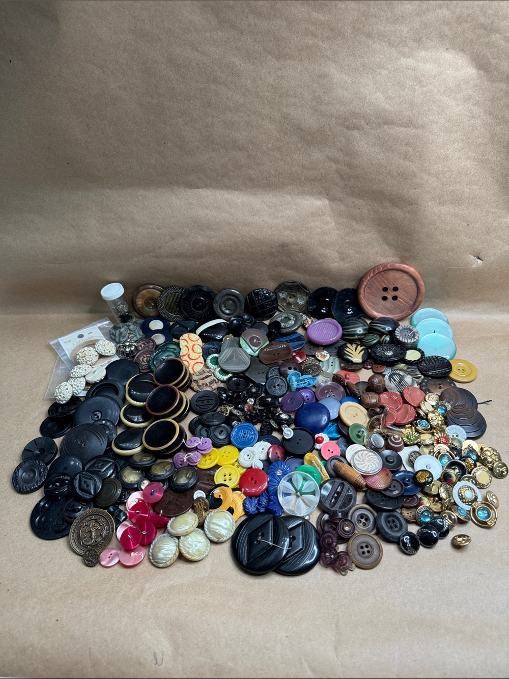 Assorted Vintage/Antique Sewing Buttons Collection